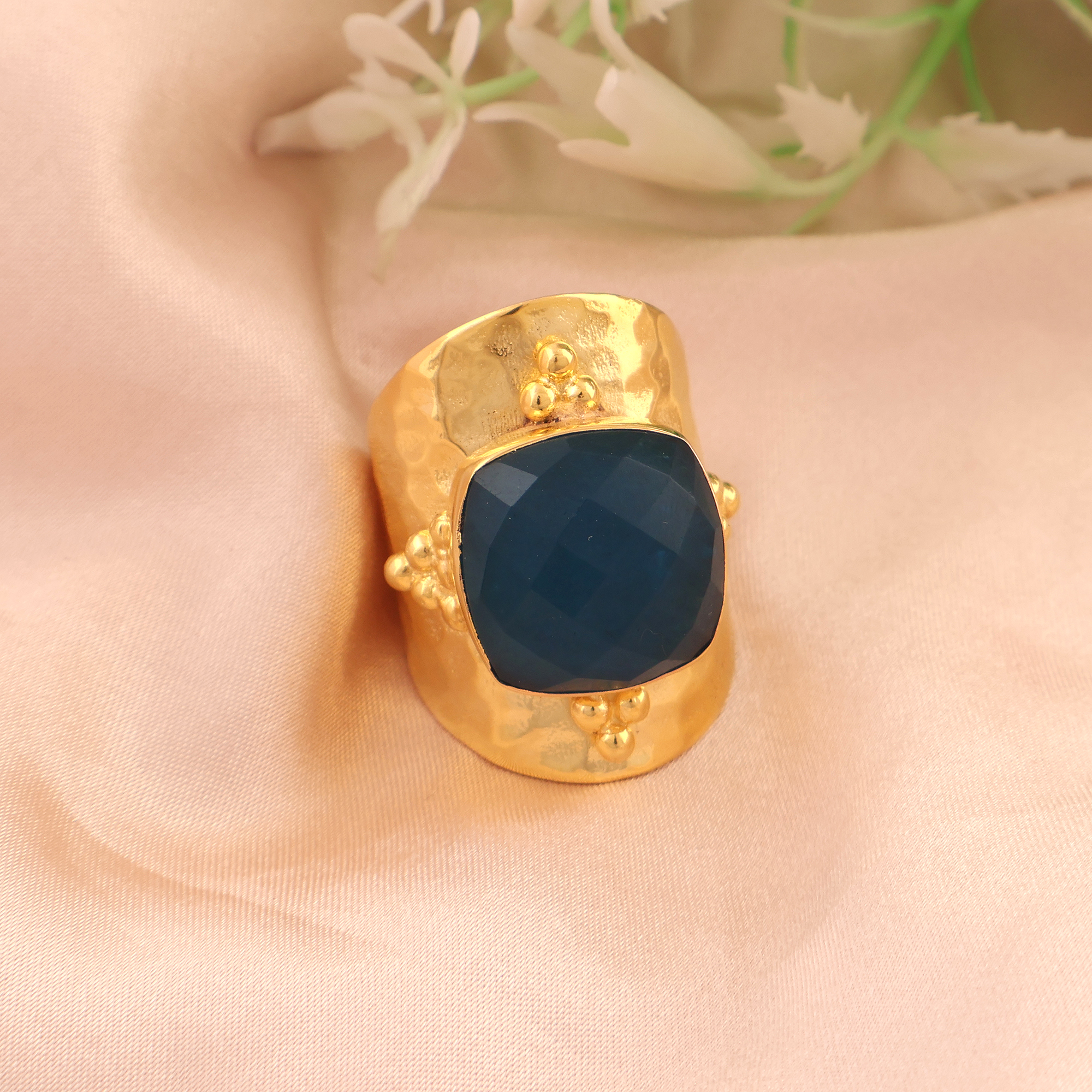 อะพาไทต์บลู