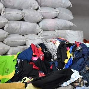 Chaquetas Vaqueras Usadas de Segunda Mano de Alta Calidad con Cremallera Ecológica, Precio Mayorista por Fardo, Baratas, Pedido Mínimo 6 Toneladas - Product Image 4