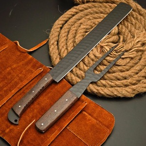 SAZ ENTERPRISES Couteau et fourchette en acier inoxydable faits à la main, finition thermolaquée, manches en bois, ambidextres, avec étui en cuir de qualité supérieure - Product Image 4