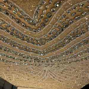 Tissu de dentelle de luxe lourdement perlé, tissé à la main, avec cristaux et strass, en tulle maillé, pour robe de mariée, robe de haute couture, vendu au mètre - Product Image 2