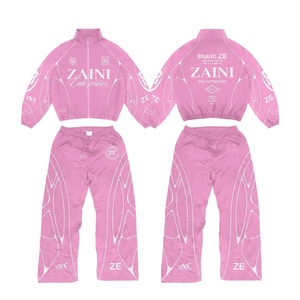 Conjunto Deportivo Premium para Mujer, Chaqueta Cortavientos de Poliéster Taslon 120 GSM, Color Rosa con Paneles en Contraste, Logotipo Personalizado por Sublimación - Product Image 1