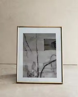 Cadre photo moderne en métal et verre, présentoir élégant pour photos, décoration contemporaine