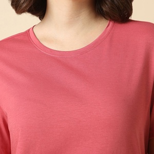T-shirt pour femme à manches courtes, haute qualité, styles variés, dernières tendances, vente en gros, hauts de mode pour femme - Product Image 5