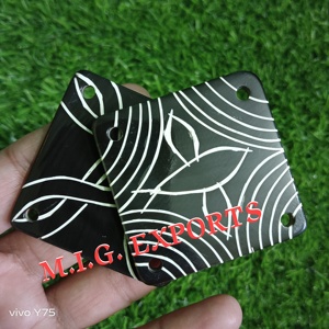 แผ่น/แท่นทอจากเขาควายที่ใช้ในการทอแบบแผ่น (แบบการ์ด) เพื่อสร้างแถบเส้นเล็กที่ซับซ้อนโดยการควบคุมเส้นด้ายแนวตั้ง - Product Image 5