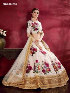 ชุดแต่งงานผ้าไหมอาร์ตสุดหรู พร้อมงานปักเลื่อมและลายดอกไม้สวยงาม ชุดเลเฮนกา-โจลี และผ้าคลุมไหล่ จำหน่ายราคาส่ง - Product Image 2