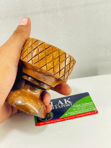 Nouveauté : Brûleur à Bakhoor en bois naturel artisanal avec forme métallique, encens traditionnel en bois de santal de Falak World Export - Product Image 4