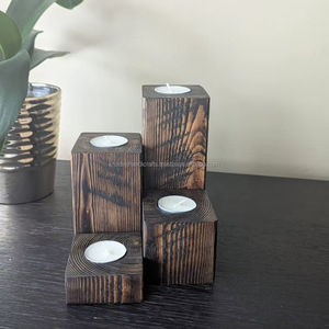 Soporte de luz en T de latón antiguo con recortes tradicionales, soporte de vela de estilo indio para Pooja, templo y decoración festiva - Product Image 1