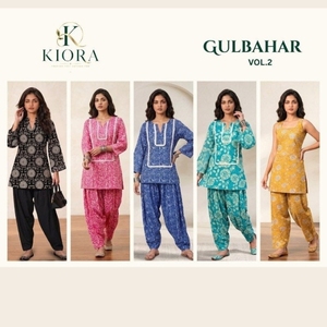 Conjunto coordinado de algodón suave marca Kiora con borde de encaje pesado y pantalón Farshi para mujer, de Royal Export - Product Image 3
