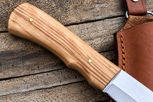 Cuchillo de Caza Artesanal de Acero Inoxidable de Grado Industrial, Hoja de Punta Caída, Mango de Madera, Hoja Fija, Funda de Cuero, 3 Años de Garantía - Product Image 6