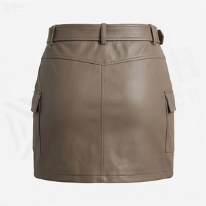 Jupe courte en similicuir à taille haute pour femme avec ceinture, poches cargo, couleur unie, style toutes saisons - Product Image 2