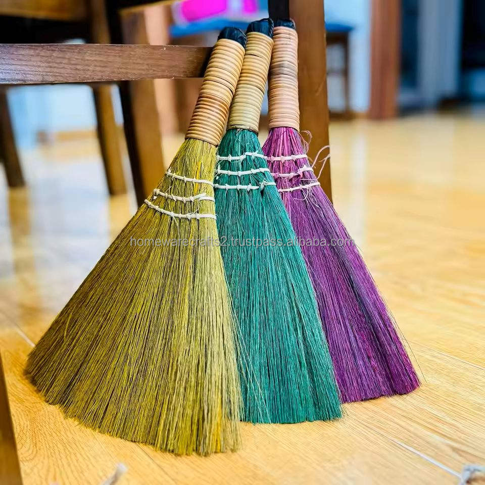 มีสีสัน