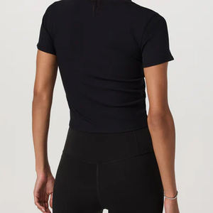 T-shirt décontracté à col rond pour femme, coupe courte, avec logo et design élégant, couleur unie douce, manches courtes, pour acheteurs en gros - Product Image 5