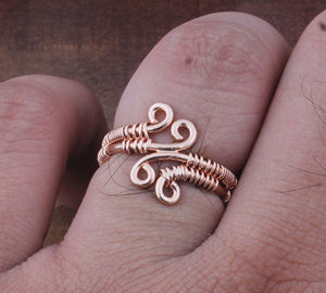 แหวนเงินแท้ 925 ดีไซน์เกลียวบิด ปรับขนาดได้ สีโรสโกลด์สุดฮิต เหมาะสำหรับงานแต่งงาน ของขวัญขายส่งสำหรับผู้หญิง - Product Image 3