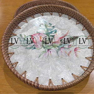 Plateau de service rond en rotin de style côtier, nouveau design, avec incrustation de nacre, fabriqué à la main au Vietnam - Product Image 4