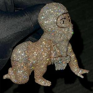 Pendentif bébé 3D Hip Hop personnalisé, Moissanite couleur D VVS1, Pendentif Hip Hop entièrement serti, Passe le testeur de diamant, Pendentif breloque - Product Image 2