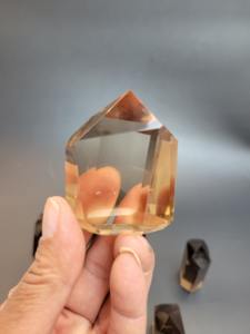Pierre précieuse naturelle de haute qualité, pointe de quartz fumé poli, tour, cristal, obélisque, pierre d'amour, guérison, reiki, décoration, cadeau en vrac - Product Image 5