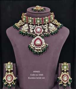 Conjunto de Joyería Kundan Vintage, Collar y Aretes de Latón Chapado en Oro, con Perlas de Moissanita, para Novias y Bodas - Product Image 4