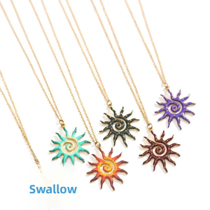 Collier pendentif soleil pour femme avec artisanat en émail et placage or électrolytique en différentes couleurs - Product Image 5