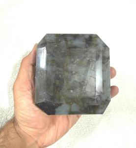 Vente en gros de cristaux de labradorite brune de haute qualité, forme losange, pour la méditation et les cadeaux - Product Image 1