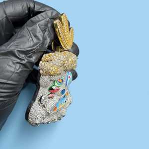 จี้การ์ตูนแบบ Iced Out เงินแท้ 925 สไตล์ฮิปฮอป ประดับด้วยหินหลากสี จี้รูปมงกุฎสีทอง จี้หน้าทรัฟฟิส สก็อตต์ จี้ตลกๆ สำหรับผู้ชาย - Product Image 6