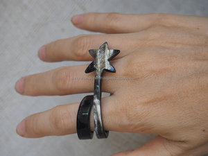 Bague en corne de buffle naturelle faite à la main spirale rampant étoile anneau en corne de taureau poli pour Souvenirs amour produit d'artisanat naturel - Product Image 3