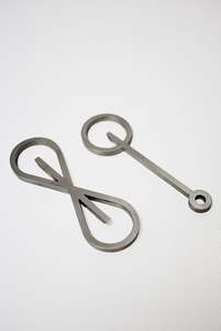 Ouvre-bouteille artisanal en aluminium moulé pour les boutiques de cadeaux et le marché promotionnel - Product Image 3