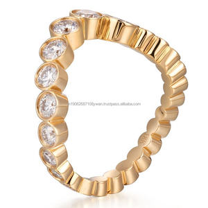 Anillo de compromiso y Bodas de moissanita personalizado para mujer, joyería fina de plata de ley S925 de estilo clásico - Product Image 1