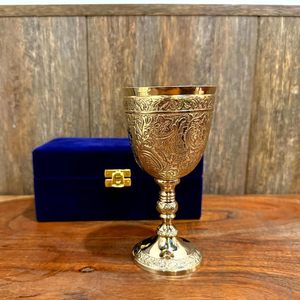 Gobelet à vin en laiton fait main, style vintage, poli, pour bar (200 ml) avec étui en velours bleu - Product Image 3