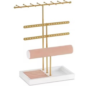 Un présentoir à bijoux antique crée une ambiance luxueuse, transformant votre coiffeuse en une boutique haut de gamme. - Product Image 1