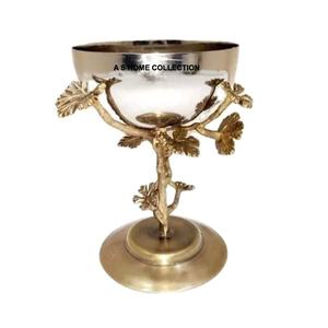 Bol décoratif moderne en métal avec branche de fleur, bol de service aux noix fini de couleur marron antique doré - Product Image 1