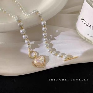 Collier en perles d'eau douce naturelles pour femmes, tendance estivale, avec pendentif en forme de cœur, chaîne de clavicule, cadeau pour la fête des mères, accessoire - Product Image 4