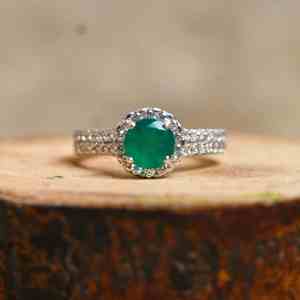 Anillo de Compromiso de Plata de Ley con Ónix Verde, Anillo de Piedras Preciosas de Lujo Hecho a Mano con Engaste de Puntas, Joyería Certificada para Fiestas - Product Image 1