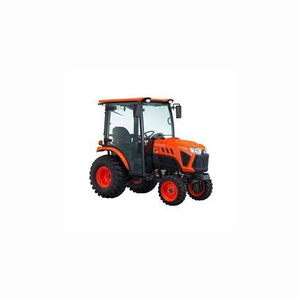 Tracteur Kubota avec chargeur et pelle rétrocaveuse pour des opérations polyvalentes - Product Image 1
