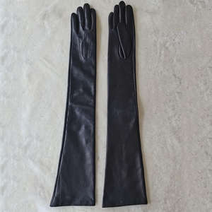 Gants en cuir véritable pour femmes, chauds, doublés de polaire, compatibles avec les écrans tactiles, élégants, à la mode, pour la conduite en plein air - Product Image 4