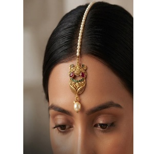 Mangtikka Polki antique plaqué or en laiton de qualité supérieure, élégant et fait main, accessoire pour cheveux pour collection de mariage - Product Image 1