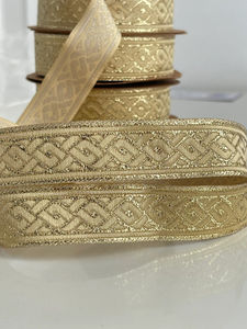 Cinta Dorada con Diseño de Trenza Medieval de 22 mm, Trenza Dorada Elegante, Trenzas Hechas a Mano Ecológicas y Personalizables - Product Image 2