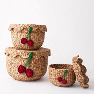 Natural Seagrass Storage <b>Baskets</b>, Set of 3 Scallop Edge With Bowl Shape <b>Stackable</b> Eco-Friendly Home Decoration Rustic Style - Product Image 3