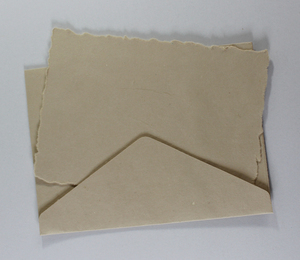 Lot de papeterie en gros pour enfants : Carte à bords festonnés 250 g/m² avec enveloppe assortie en papier recyclé fait main à partir de fibres de coton - Product Image 2