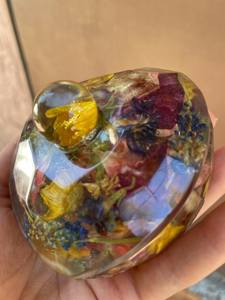 Caja de joyería de resina floral en forma de corazón, organizador de joyas único, caja de joyería artesanal, caja de almacenamiento de joyas hecha a mano, caja de resina epoxi - Product Image 4