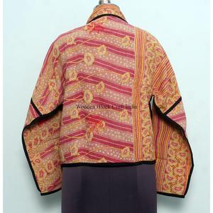 Chaqueta Multicolor Hecha a Mano 100% Algodón con Estampado Flock, Bordado Kantha, Parches Tejidos, Detalle de Botones, Estilo Vintage, Rajasthan - Product Image 5