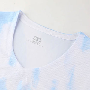 Tenue de sport personnalisée haut de gamme par sublimation, uniforme de basketball en tissu mesh respirant, uniforme d'équipe, uniforme de basketball en gros - Product Image 4