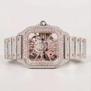 Montre de luxe à quartz pour homme, boîtier en argent avec moissanite, 28 mm, mouvement analogique ETA, jour/date, verre saphir, fermoir caché, étanche 10 m - Product Image 2