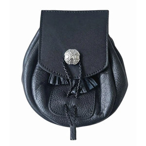 Sporran traditionnel des Highlands en cuir véritable noir avec chaîne, ensemble pour kilt écossais, tenue écossaise - Product Image 1