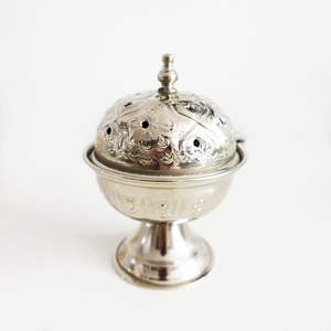 Quemador de incienso metálico con acabado negro, moderno, para fragancia de Oud, decoración para el hogar. - Product Image 4