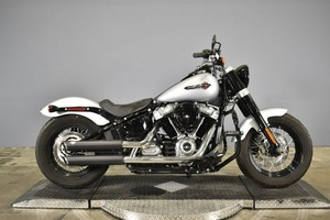 Motocicletas Cruiser Nuevas Davidson Softail Slim FLSL Económicas - Product Image 3