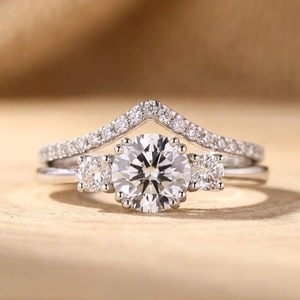 Bague de fiançailles et alliance en or massif 10K 14K 18K avec diamant rond de laboratoire certifié IGI, couleur DEF, clarté VS VVS - Product Image 2