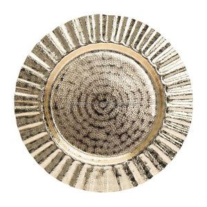 Assiette de présentation élégante en métal pour la décoration de table de mariage, ajoutant une touche de luxe aux dîners et aux événements de célébration - Product Image 3