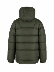 Blouson matelassé premium olive foncé avec détails boutonnés sur le devant et les poches, idéal pour la vente en gros de vêtements d'hiver personnalisés et la mode outdoor moderne. - Product Image 4
