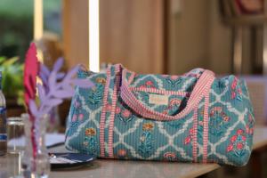 Bolsa de Deporte de Lujo Hecha a Mano con Logotipo Personalizado, Resistente al Agua, de Gran Capacidad, para Viajes, Gimnasio y Deportes, Fabricante Mayorista - Product Image 5