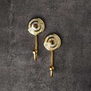 Porte-manteau mural Art Déco en marbre naturel éco-responsable, fabriqué à la main par TCE, accessoire mural haut de gamme pour la maison, l'hôtel et la vente au détail - Product Image 4